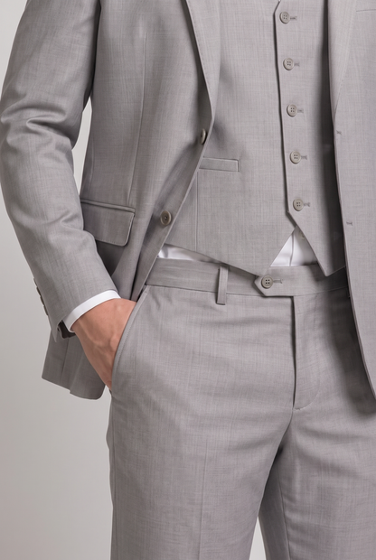 Detalhe da cintura com modelo