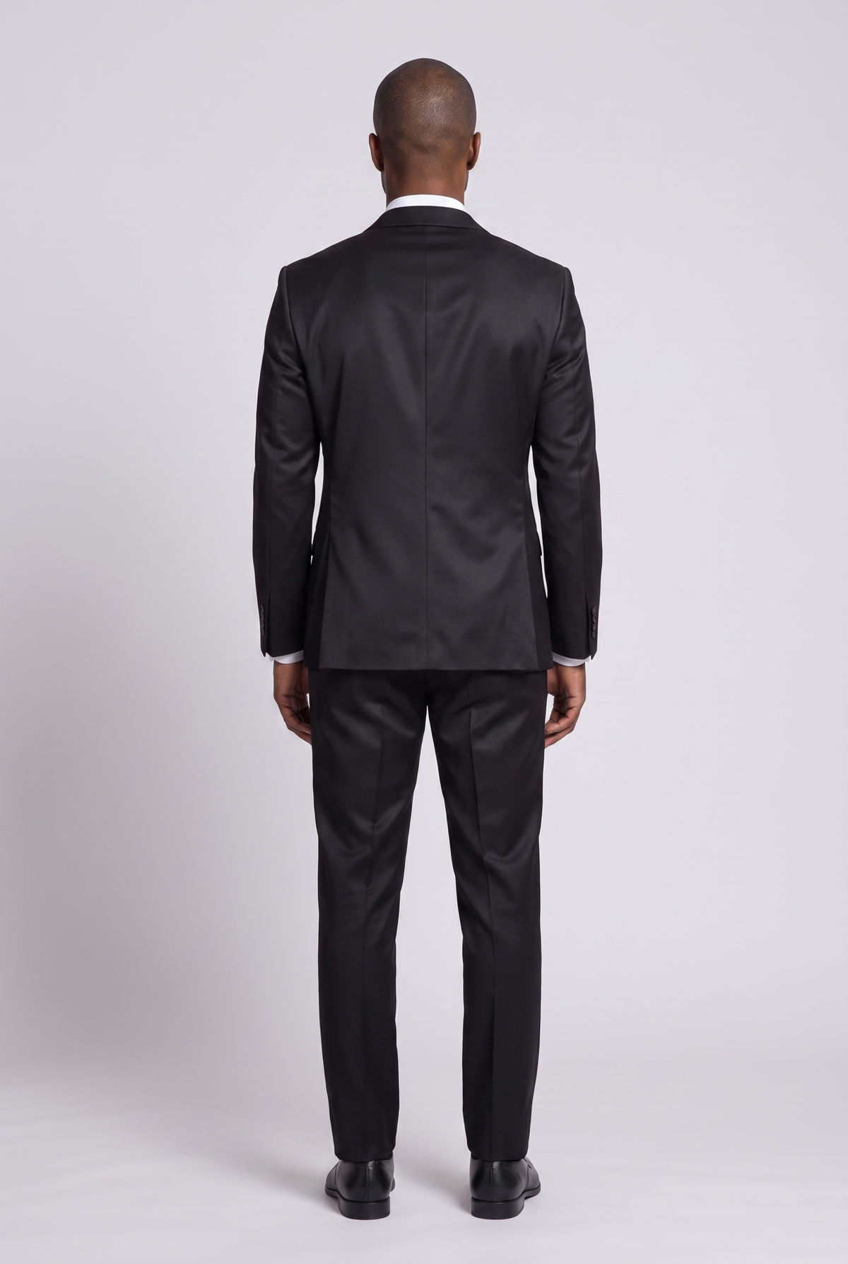 Costume Poliviscose Preto - pose 3