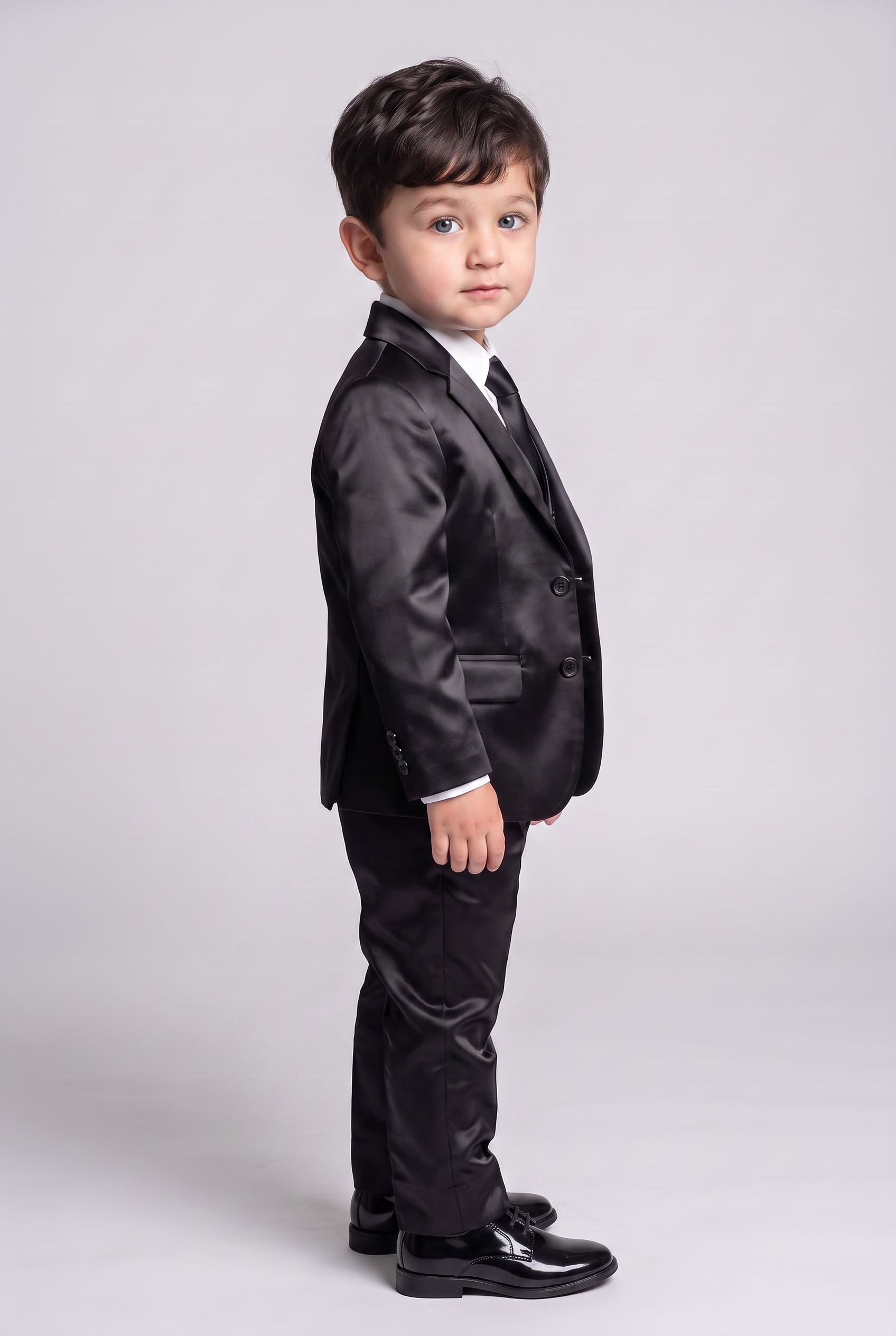 Terno Infantil Slim Italiano Prada Preto - vista 3/4 lateral