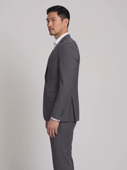 Costume Regular Italiano Microfibra Grafite em movimento