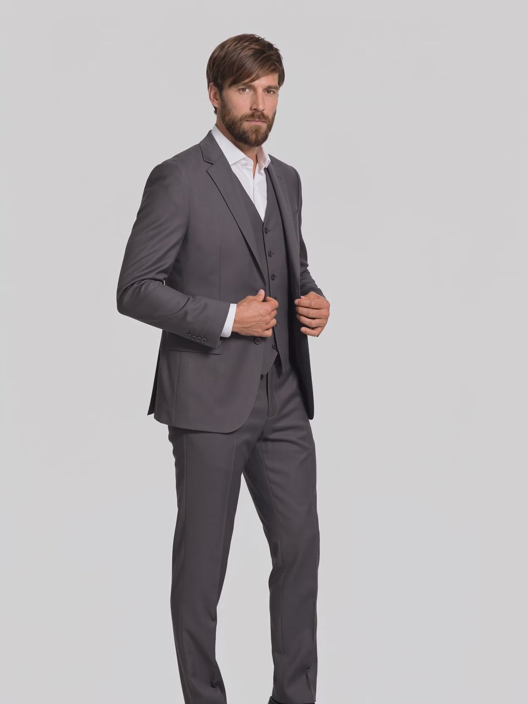 Terno Slim Italiano Poliviscose Grafite em movimento