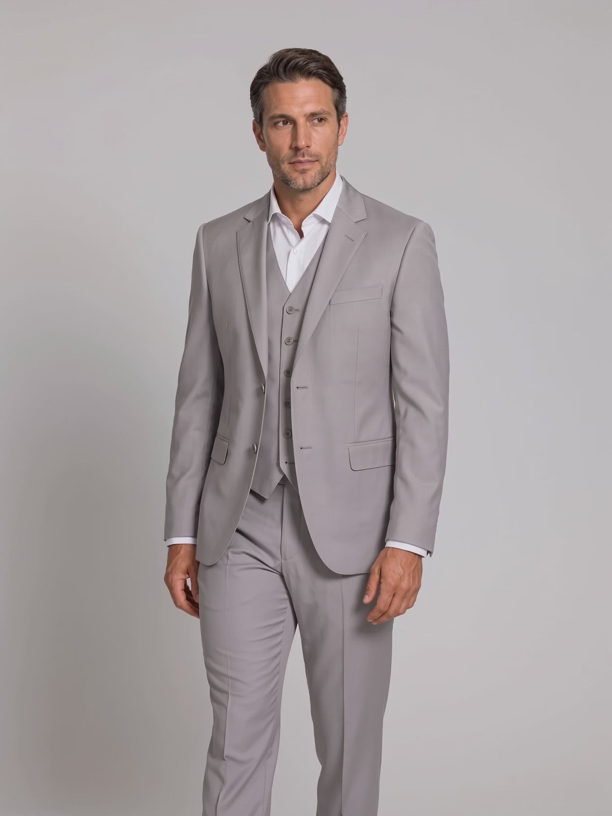 Terno Slim Italiano Poliviscose Cinza Claro em movimento