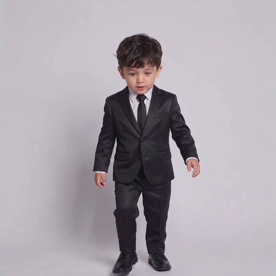 Costume Infantil Poliviscose Preto em movimento
