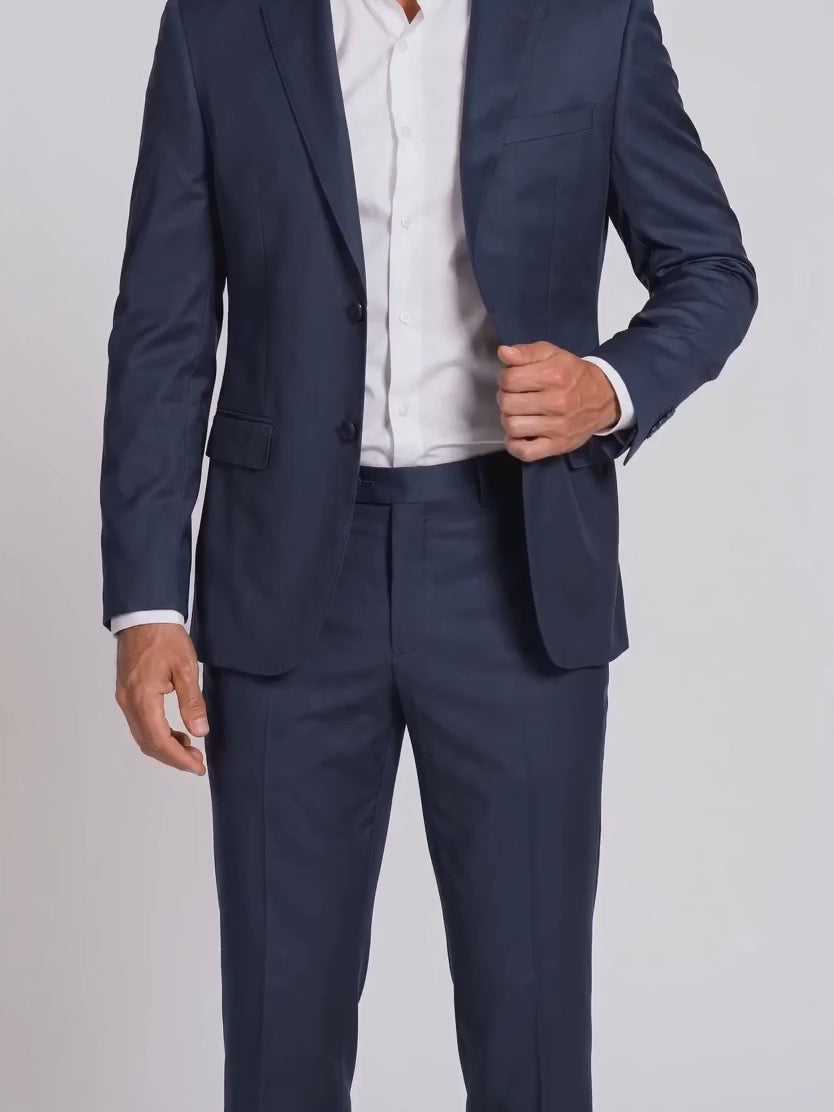 Blazer Poliviscose Azul Marinho em movimento