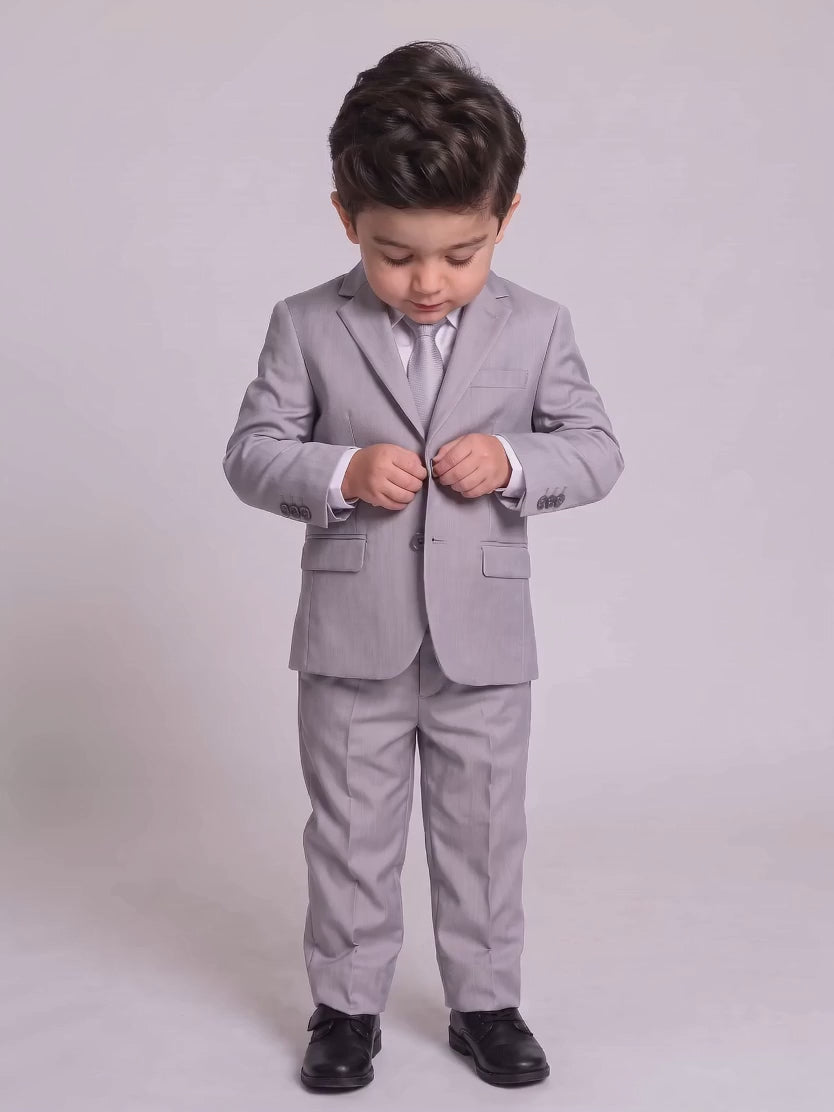 Costume Infantil Microfibra Cinza Claro em movimento