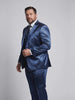Terno Plus Size Prada Azul Marinho em movimento