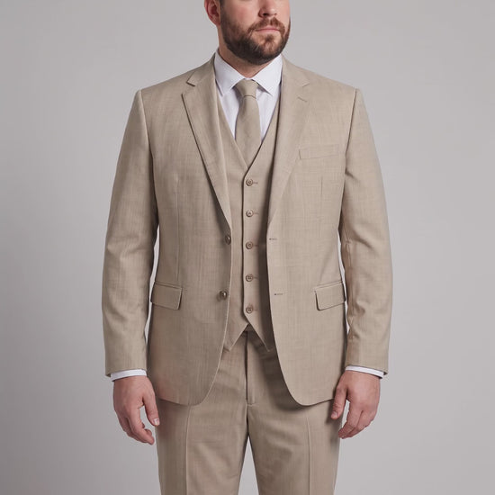 Terno Plus Size Melange Bege em movimento
