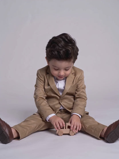 Costume Infantil Poliviscose Caqui em movimento